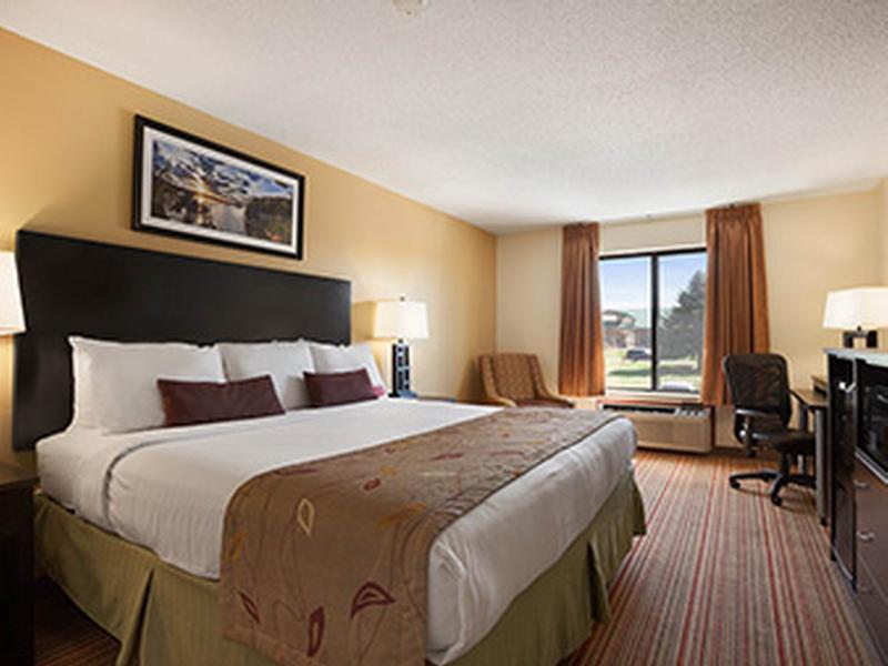 Готель Ramada By Wyndham Wisconsin Dells I-90 Екстер'єр фото