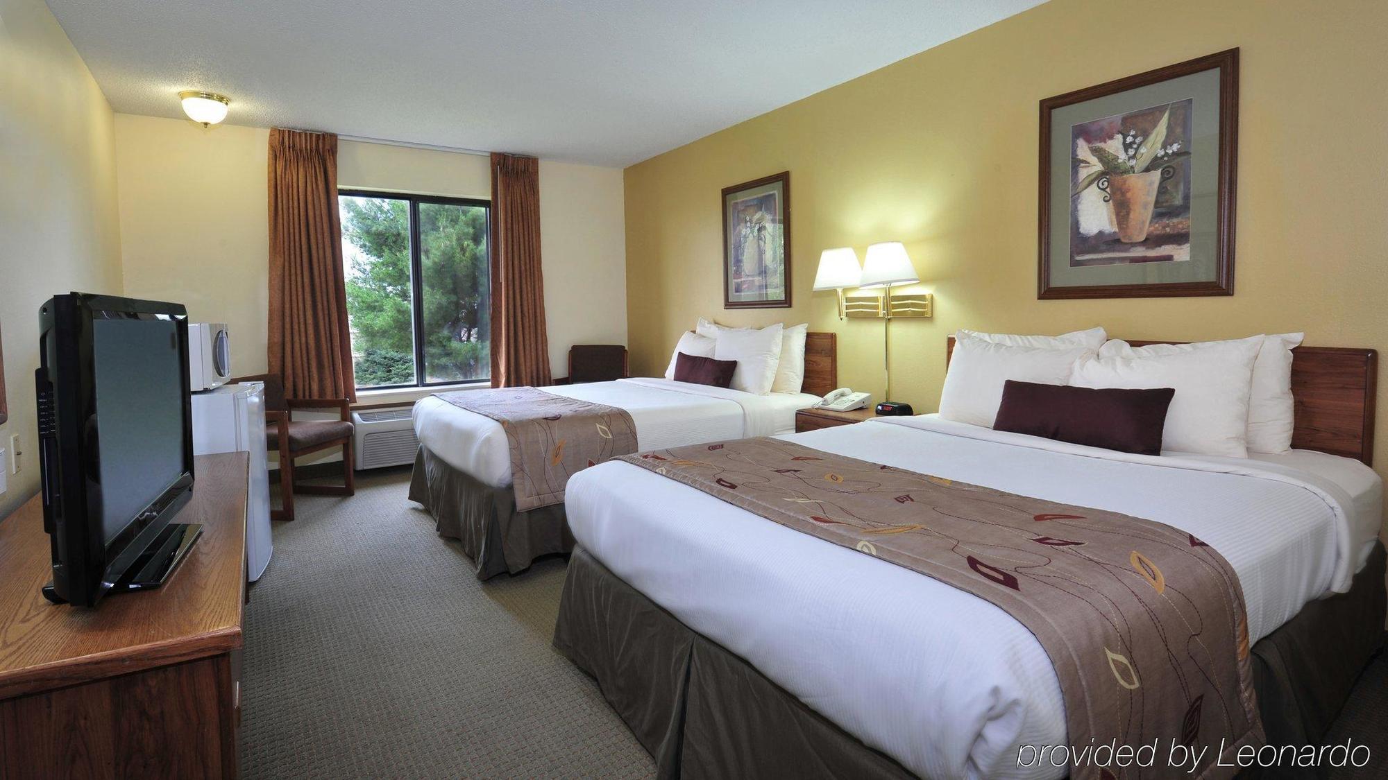 Готель Ramada By Wyndham Wisconsin Dells I-90 Номер фото